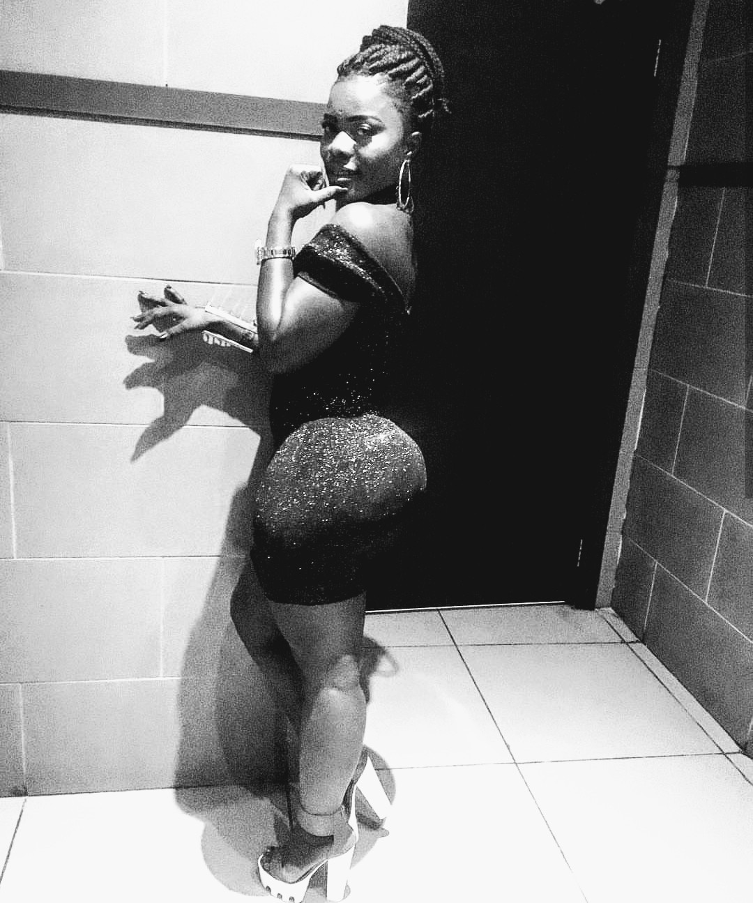 kingjazziedad:  BigRound. DeliciouslySexy. CurvyLicious Mami. Ms Nubian_Goddess 💛🧡💙