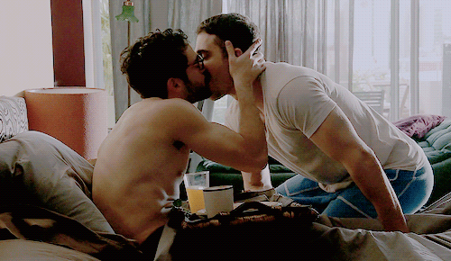 Gay Kissing
