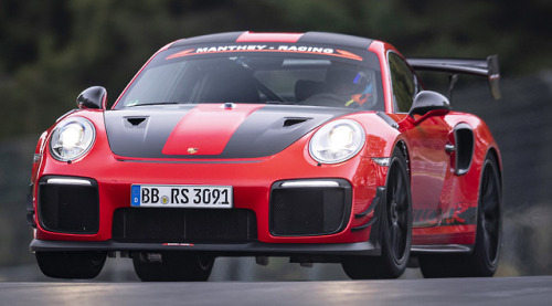 carsthatnevermadeitetc:   Porsche has set adult photos
