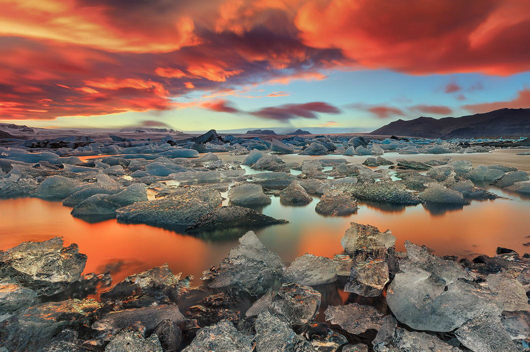 nubbsgalore:  photos from jokulsarlon, iceland by (click pic) iurie belegurschi,christian
