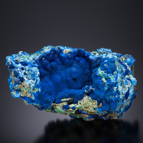 vugnasmineralblog:  Azurite | Malachite  Liufengshan Mine, Anhui Province, China