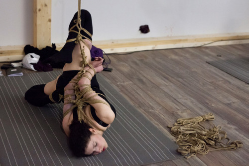 botaniquedelamort: Torino 2018 - Kinbaku Luxuria &amp; Ropesession workshop - Model: Lune Extati