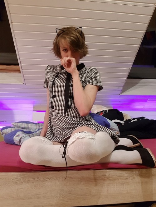 Good evening, Got this dress. Pretty comfy.Note, that those pics are just a lil teaser for some