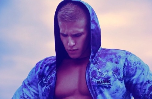 tygr-punk:  Dimitrije Bluegray