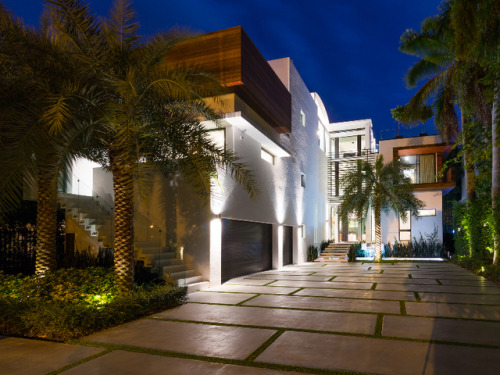 Warm and Modern Bayfront home in Miami Beach, Florida.
