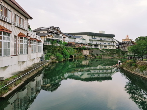 omotteru:some pics from around the town of ureshino onsen, a lovely hot spring town famous for its b