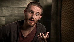 weesnawwwwwdfd-deactivated20161:  Dean O’Gorman - Xbox SmartGlass Exclusive: The