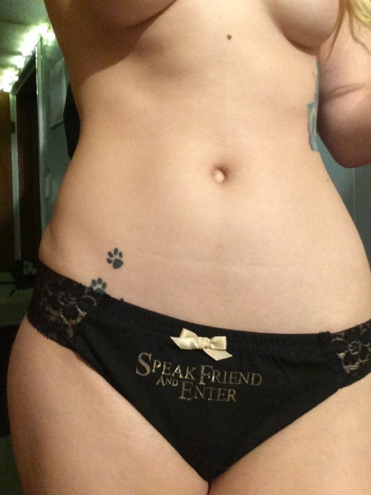 thingssthatmakemewet:  ohwhatismylifeabout:  My fuck buddy knows exactly how nerdy I am    @mossyoakmaster    Maybe I’ll get them for you 😉😘