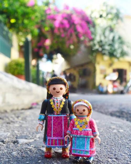 gemsofgreece:Happy Mother’s Day! PlaymoGreeks mom and daugther with the traditional costumes o