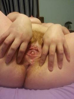 hottme52:  I love spreading my hairy pussy