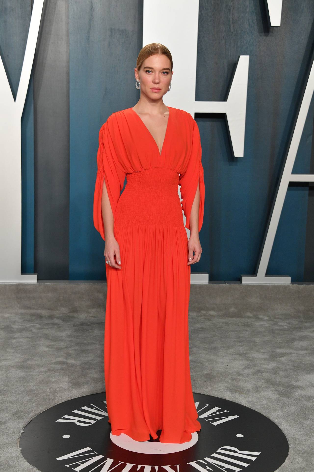 H o l l y w o o d  F a s h i o n — Lea Seydoux in Louis Vuitton at the  2020 Vanity