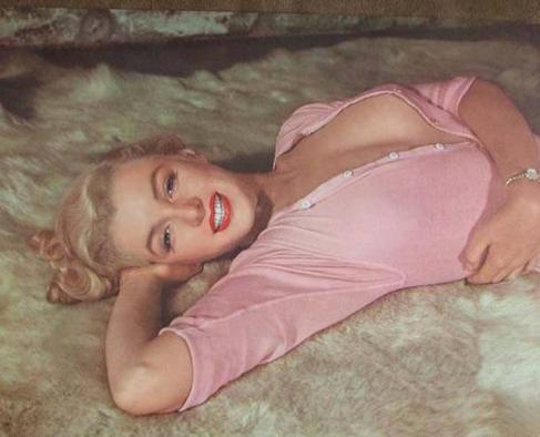 thebeautyofmarilyn:  Marilyn photographed by John Florea, 1953. 