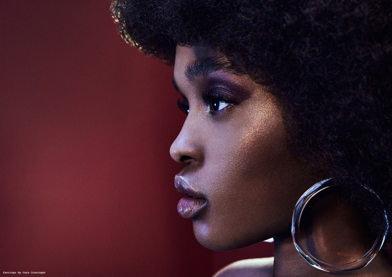harlemcollective:  Satellite Journal“Hustle in Harlem”Models: Giannina Oteto