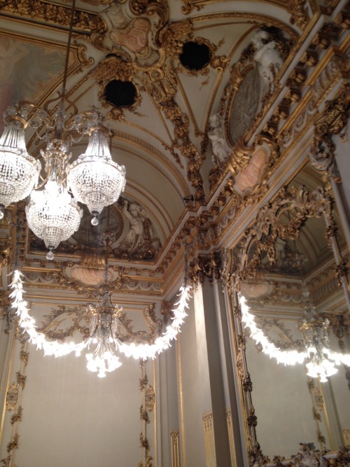 mothvoi:Musee d'orsay; so glad I got to dance in this ballroom, if only a little