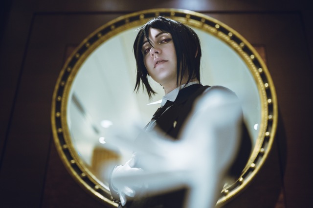 Black Butler 💀 

(I can’t wait to shoot in from it this pretty mirror again at Katsu 👀)

Photo by NeoLynn Photography