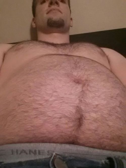 austin7246:  gnrboy92:  Oof so full. Could use a cuddle buddy. :3   Snapchat is a7246i feel free to message me there or here Love big guys but will talk to anyone I am 20Looking for some fun