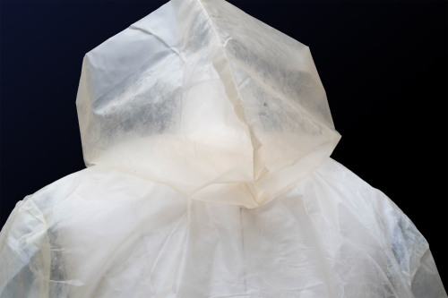 “Charlotte McCurdy creates “carbon-negative” raincoat from algae bioplastic”____ ‘After 