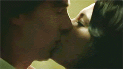 deareje:  &ldquo;Let me in!&rdquo; #Sherlock #HisLastVow