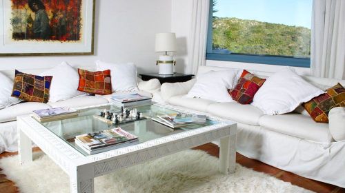 luxuryaccommodations: The Urban Villa - SpainNestled in the hills above Marbella, only 10 minutes&rs