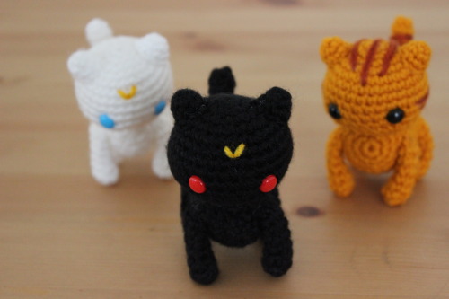  As a bona fide crazy cat lady it was only so long until I was compelled to make a cute kitty of som