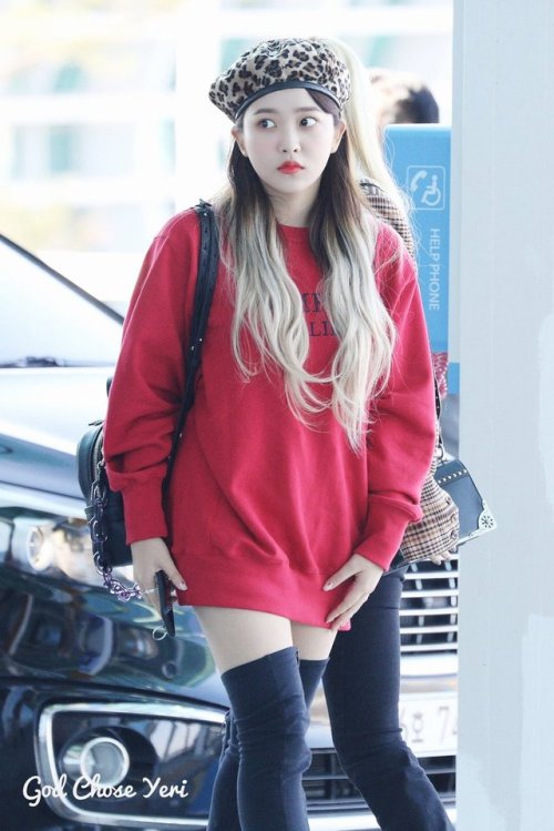 fyeah-redvelvet: God Chose Yeri | do not edit.