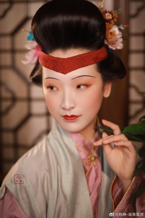 chinese hanfu makeup & hairstyle by 晓琳-装束复原