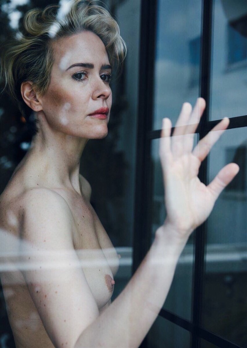 theinfertiledude:  Sarah Paulson topless photoshoot.