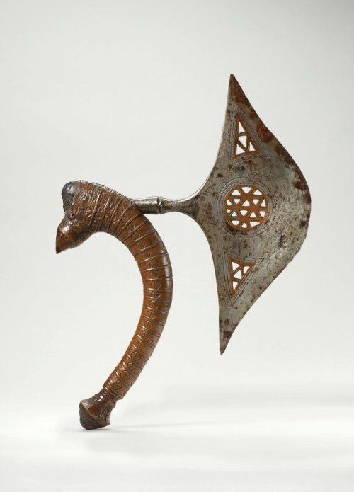 A ceremonial axe, made by the Chokwe or Lunda people of today’s Democratic Republic of the Congo. Ea