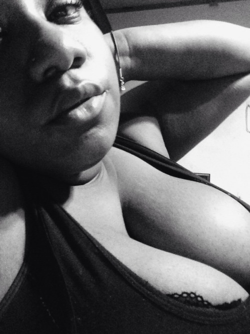 sothicksocurvy:  Damn!!!