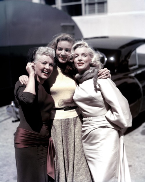 Betty Grable, Lauren Bacall And Marilyn Monroe Photographed By Earl Theisen On The Set Of How To Marry