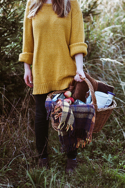 thehopeless-wanderers:  In the woods by Daniel Farò on Flickr. 