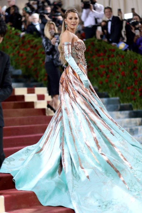 ctolisso:BLAKE LIVELY– Met Gala: May 2, 2022 