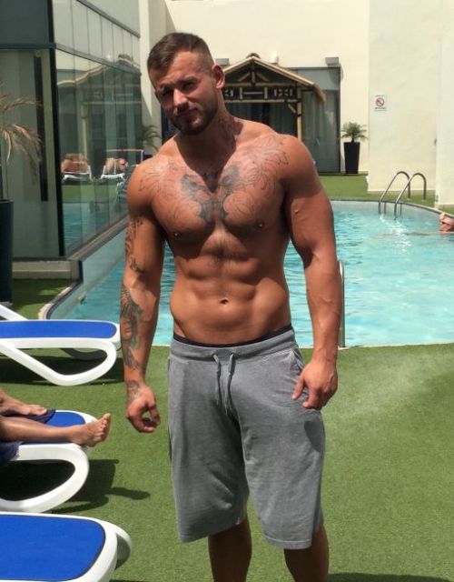 lifewithhunks:  exposedhotguys:  bestgloryholesucking:  Stud  Breed me  Hunks, Porn, Amateurs, Spy, Bulges, Lycra and Huge Cocks.http://lifewithhunks.tumblr.com/Eat CLEAN and train DIRTY.   www.runswimlivehealthy.tumblr.com  Fuck! I want to seep throat