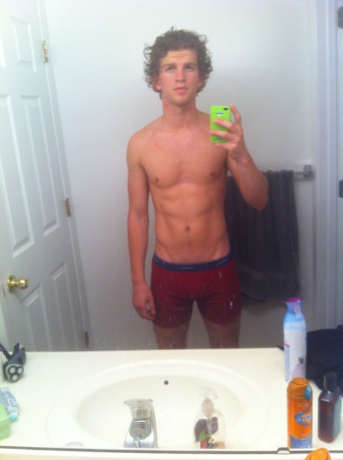 ...AND YET ANOTHER UNNECESSARY GAY NUDITY BLOG