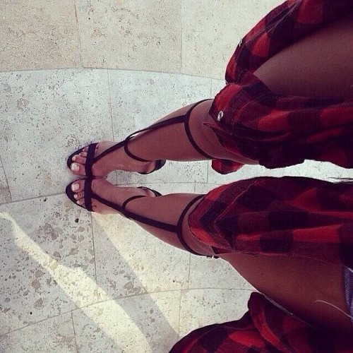 sultry-heels:  Sultry-heels (via Instagram