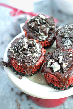 miscellaneousdesserts:  Red Velvet Cheesecake with Chocolate Ganache and Oreo Topping (recipe) 