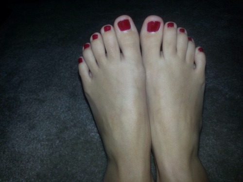 Fake Craigslist foot model searchBrittany - Size 6 - Austin, TXDelicious!!