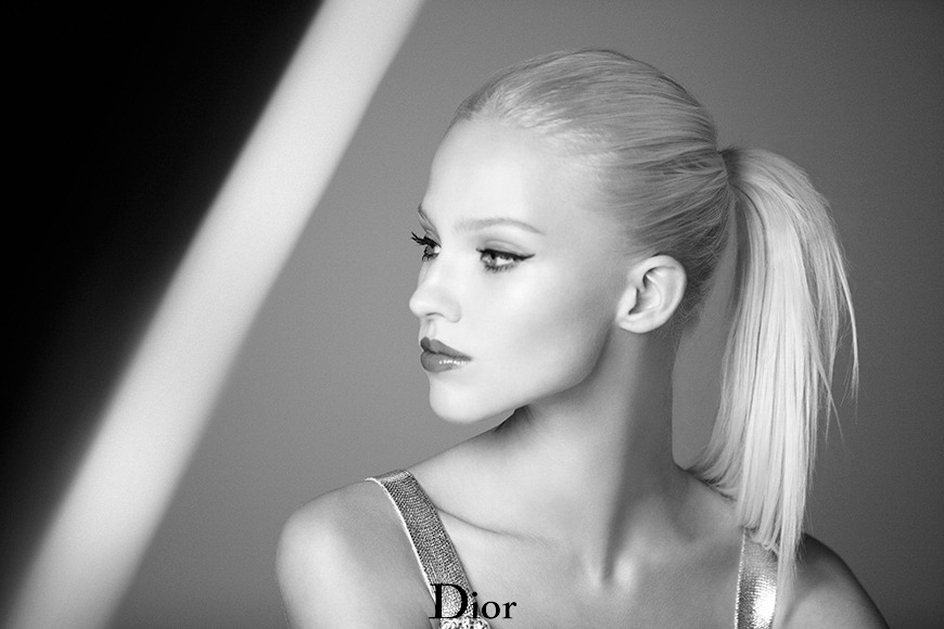 dior:  Dior Addict Fluid Stick - This is not a lipstick More on: http://bit.ly/1myDdVW