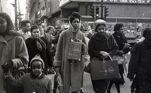 Christmas on State Street, 1962, Chicago. Lee Balterman