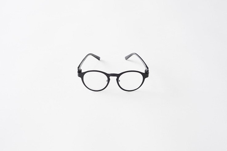 ippinka:    Magne-Hinge glasses take away the work of fixing loose screws. Using