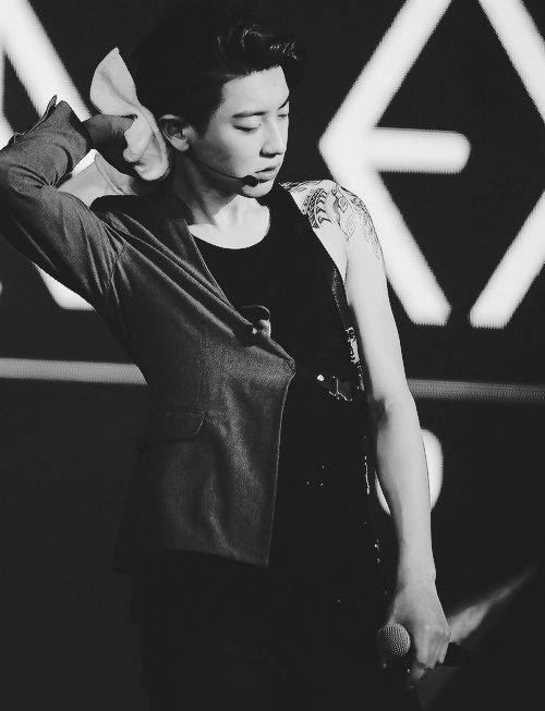 cheolyans:  sexy yeol ft. towel 