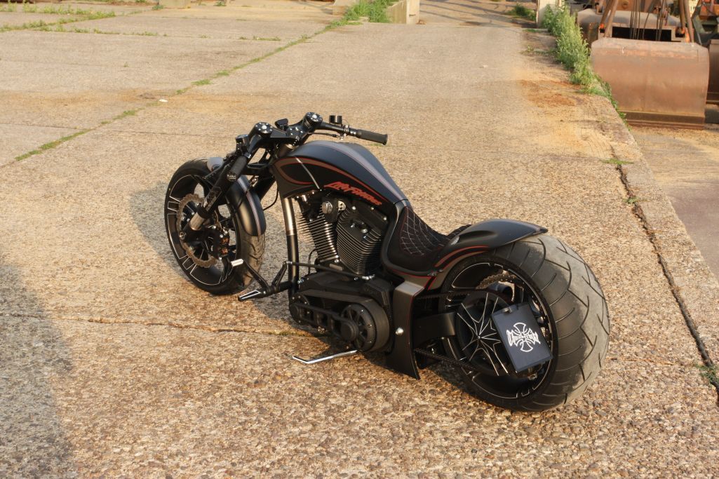 isfuckingfun:  Nice bike 