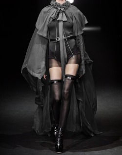 130186:John Galliano Fall 2012