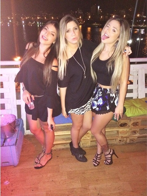 Na night ela desfila