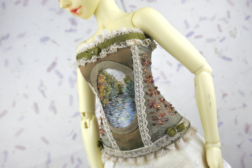 I just listed the remaining part of the new corset collection, with hand embroidered landscapes, on 