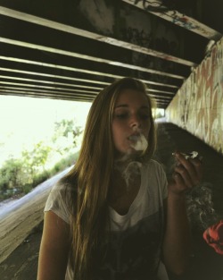 weed-queens:  4 2 0