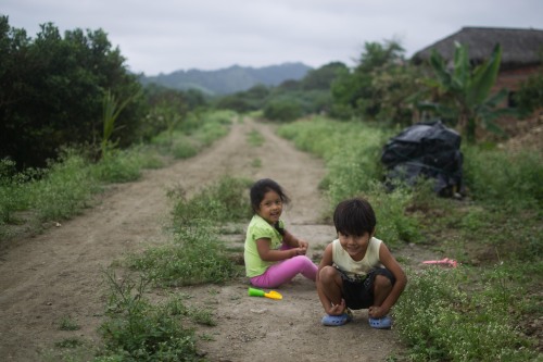 yesthisismyluggage:  Best Friends, Ayampe, Ecuador 2013.