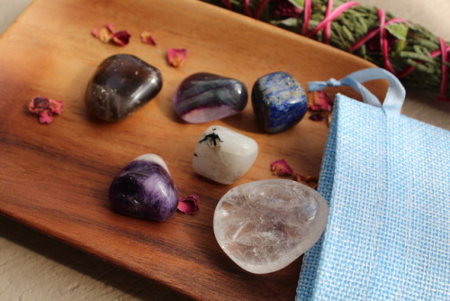 crystal healing kit! this is the first crystal kit i’m offering and includes six of my all-time favo