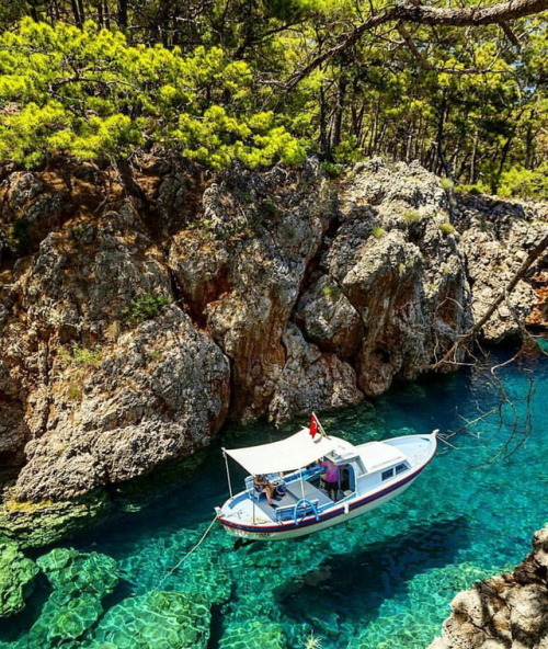 Secluded bay near Adrasan / Turkey (by marvells of Turkey).