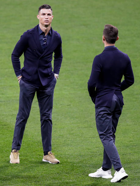 Paulo Dybala Flirting With Cristiano Ronaldo. 